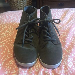 Toms suede high tops